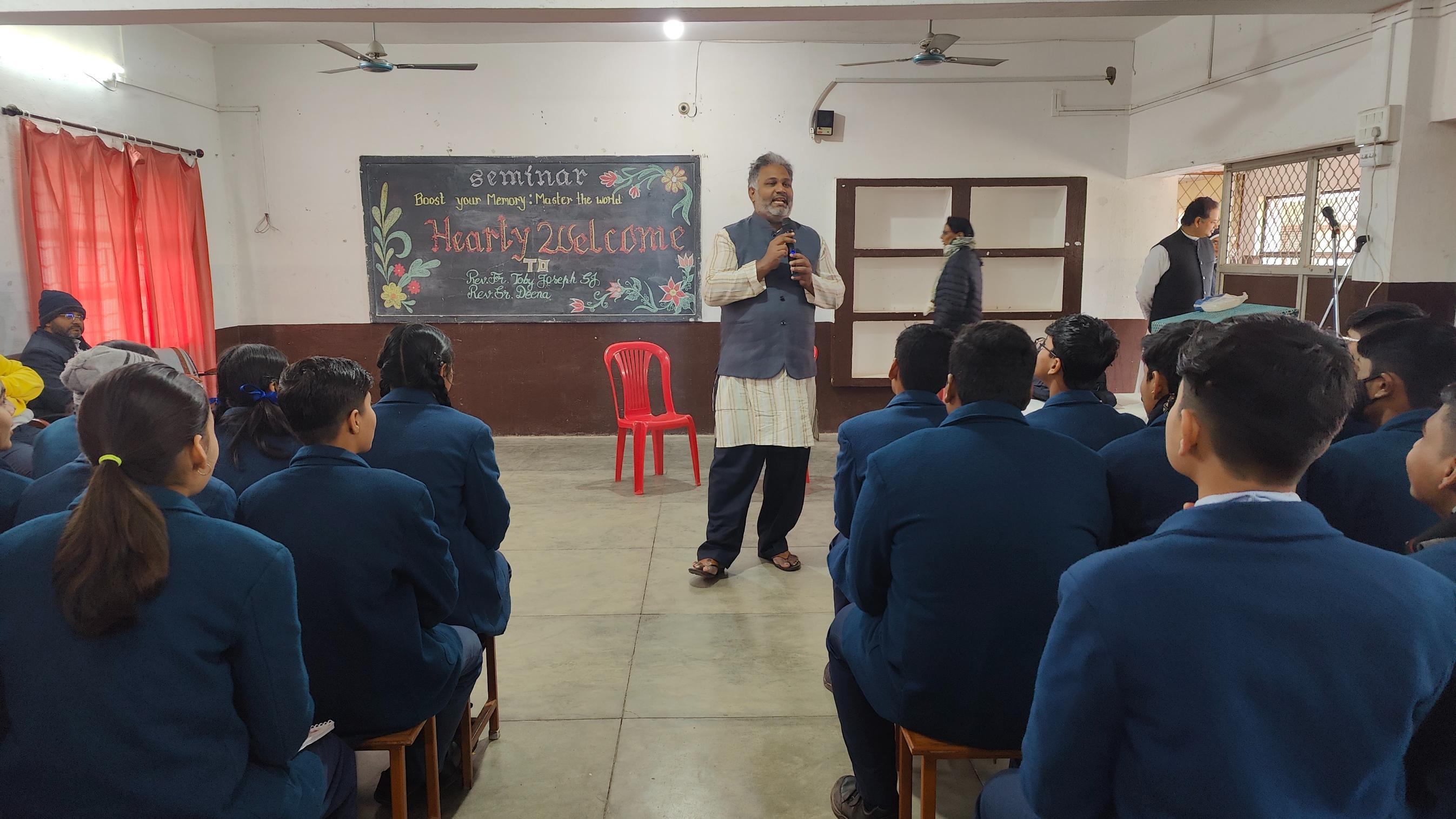 Lisieux Anand School, Panna