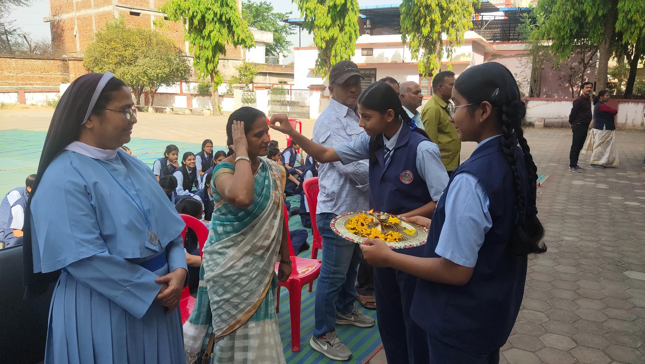 Lisieux Anand School, Panna