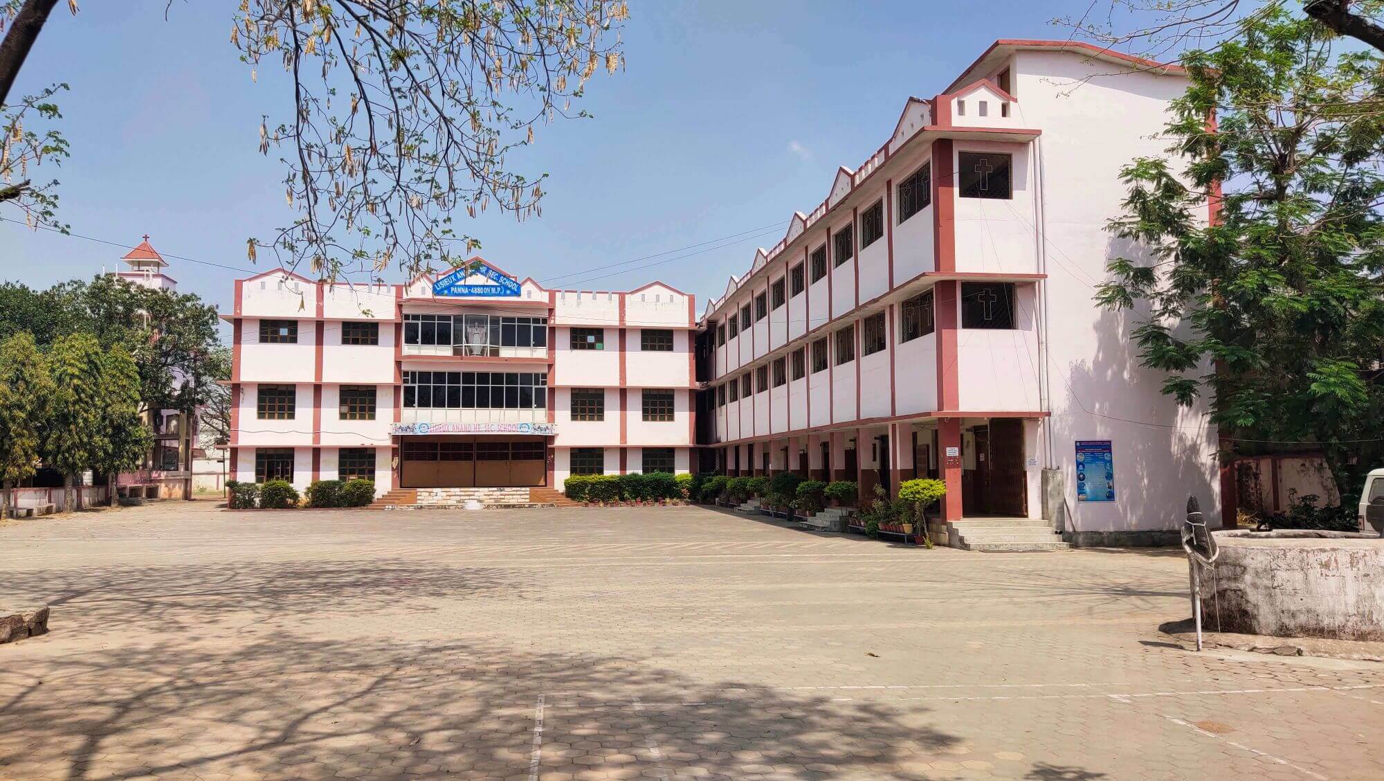 Lisieux Anand School, Panna